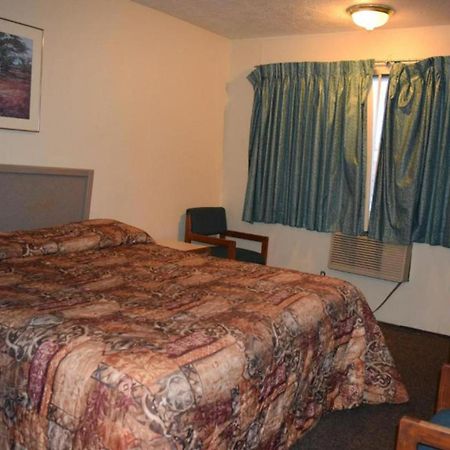 Best Value Inn By Oyo Portland Or South East Exterior photo