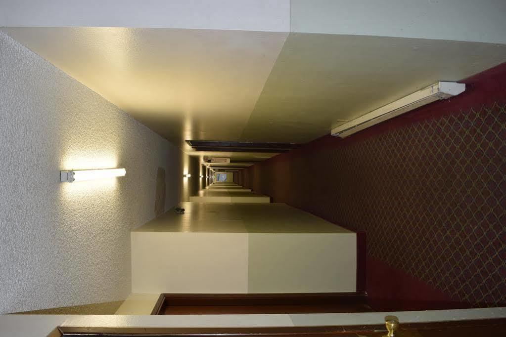 Best Value Inn By Oyo Portland Or South East Exterior photo